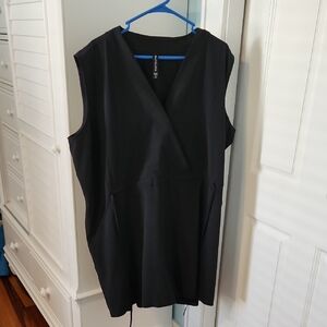 Athleta Black Sleeveless V-Neck Romper